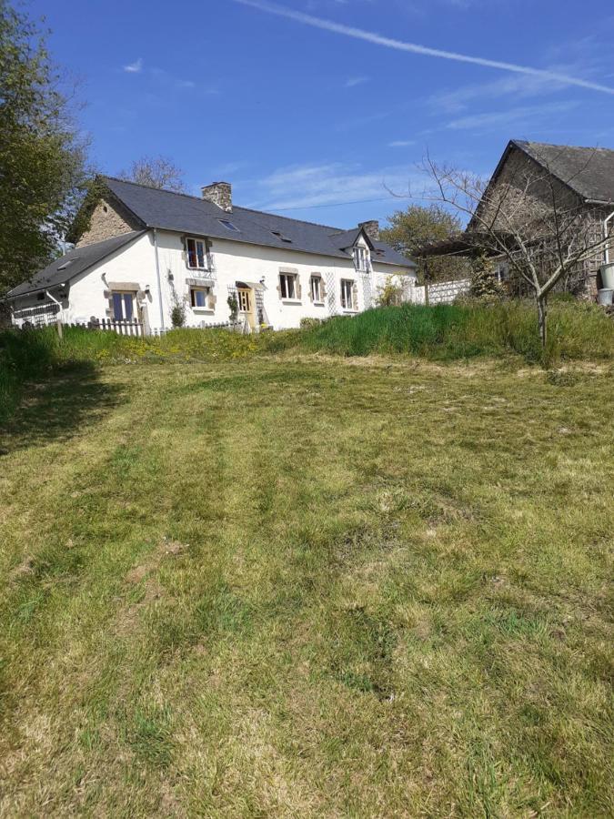 Private Farmhouse For Six In The Countryside Saint-Pierre-sur-Orthe Eksteriør billede