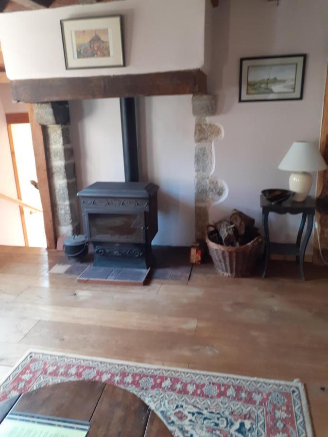 Private Farmhouse For Six In The Countryside Saint-Pierre-sur-Orthe Eksteriør billede