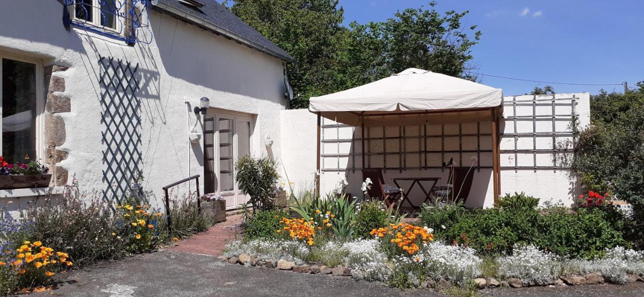Private Farmhouse For Six In The Countryside Saint-Pierre-sur-Orthe Eksteriør billede